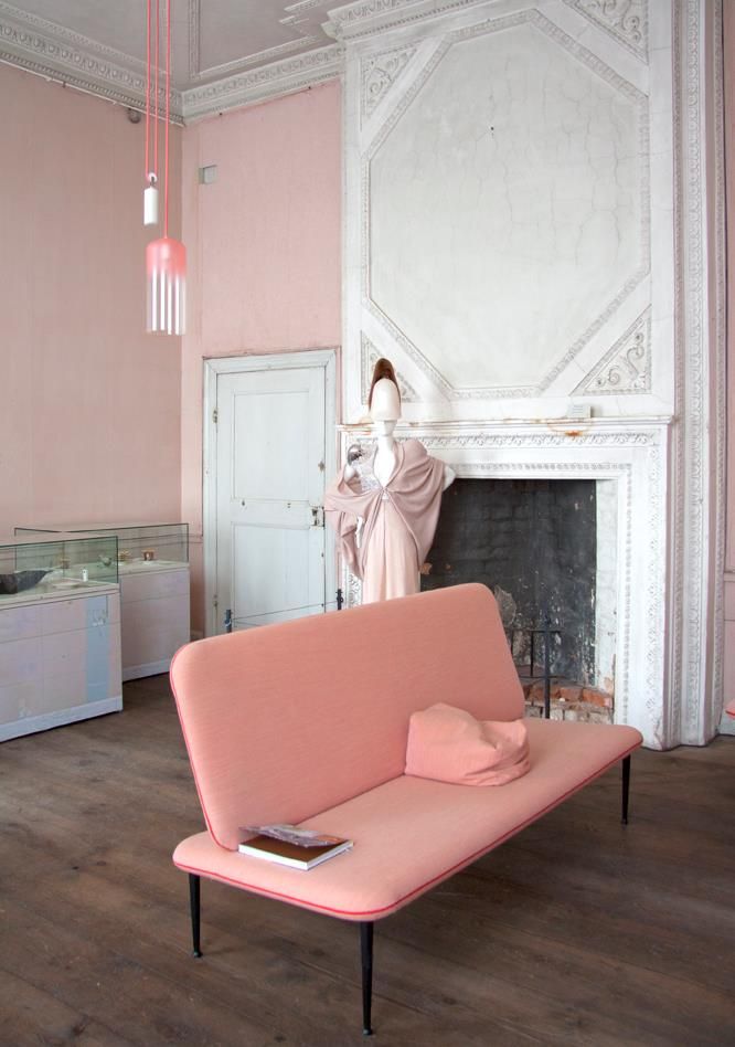 interior-trend-soft-pink-walls-10