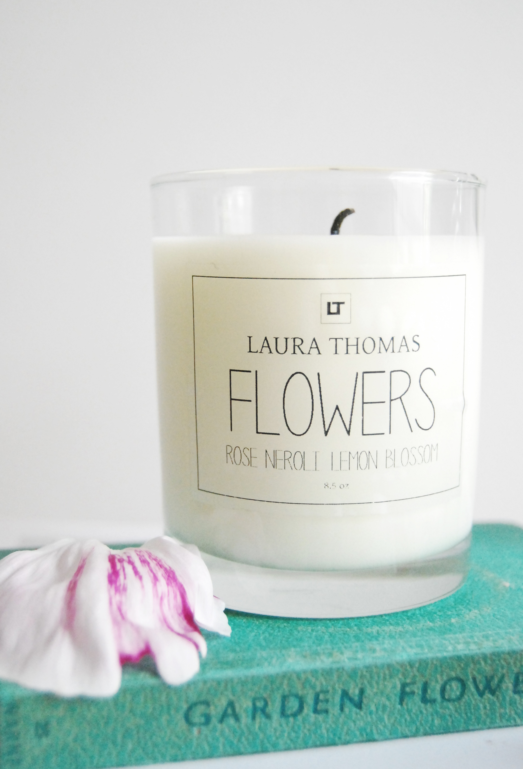 laura-thomas-flowers-candle-7